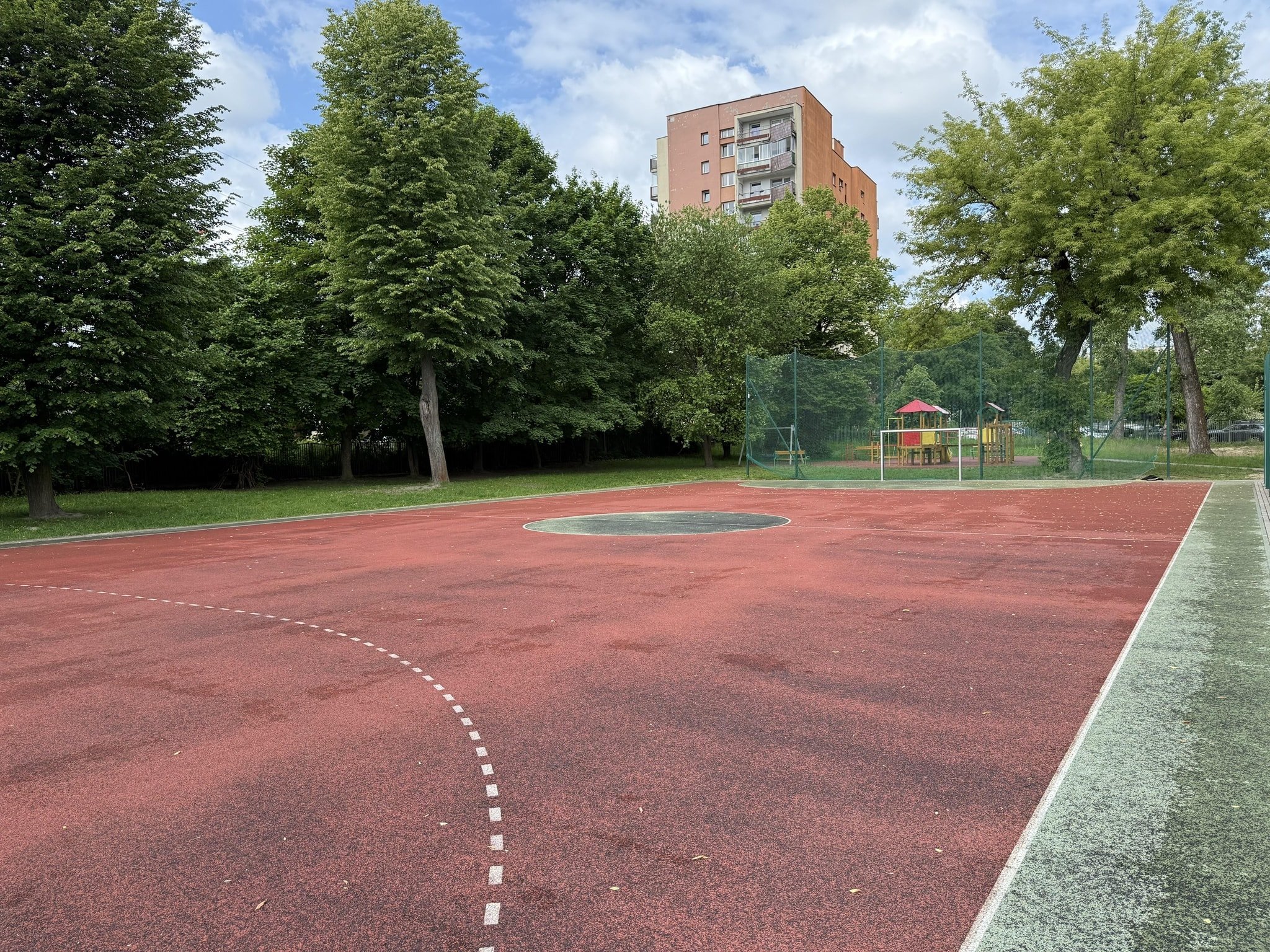 Nowy kompleks sportowy na Rybitwach. Co zyskają mieszkańcy?